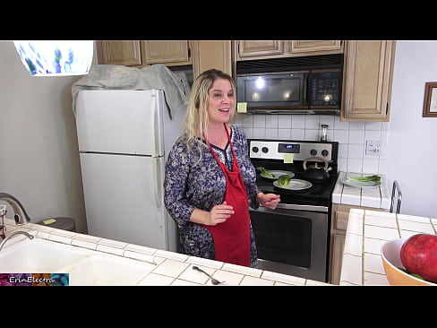 ❤️ Stepmom milking anjeunna di dapur saméméh tanggal na ️ porno dina su.xlxxporno.ru ❤