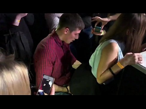 ❤️ Sex nyata dina nightclub Rusia. gadis Rusia 18 taun heubeul dina anus jeung heunceut fucked di nightclub a ️ porno dina su.xlxxporno.ru ❤